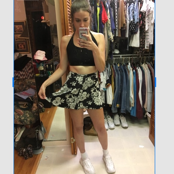 Meet your Posher, Caitlin - Picture 6 of 11